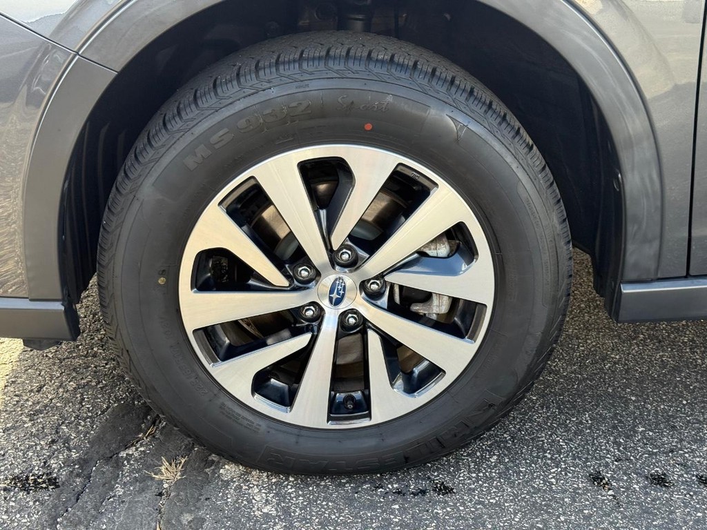 Subaru Outback Vehicle Full-screen Gallery Image 08