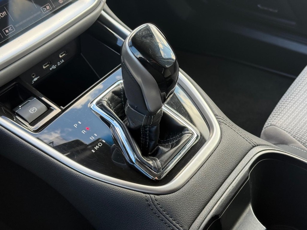 Subaru Outback Vehicle Full-screen Gallery Image 20