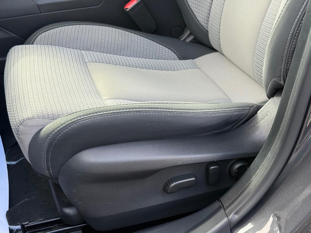 Subaru Outback Vehicle Full-screen Gallery Image 25