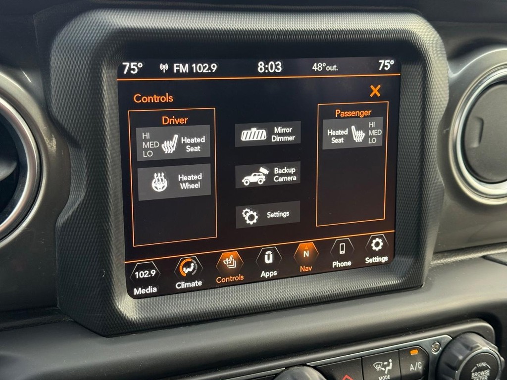 Jeep Wrangler Vehicle Full-screen Gallery Image 17