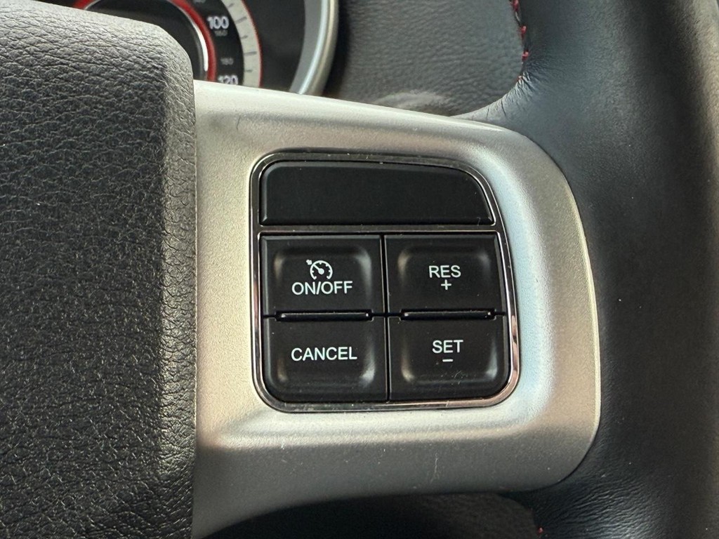 Dodge Journey Vehicle Full-screen Gallery Image 17