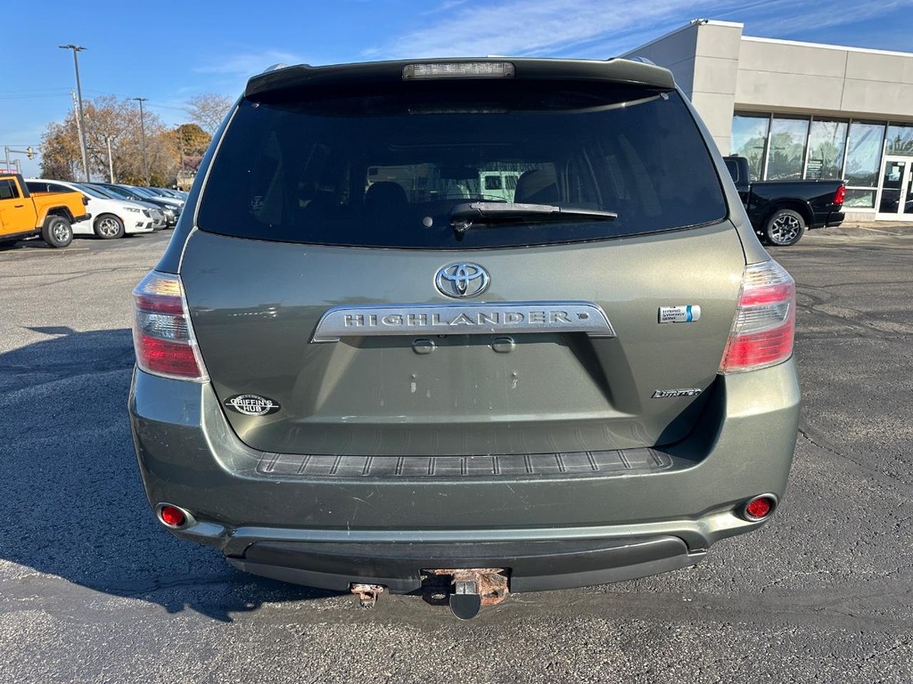 Toyota Highlander Hybrid Vehicle Full-screen Gallery Image 04