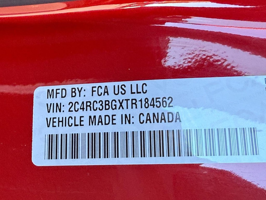 Chrysler Pacifica Vehicle Full-screen Gallery Image 31