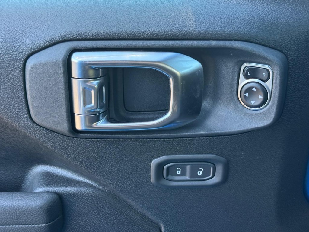 2026 Jeep Wrangler 4-Door Willys - Photo 26