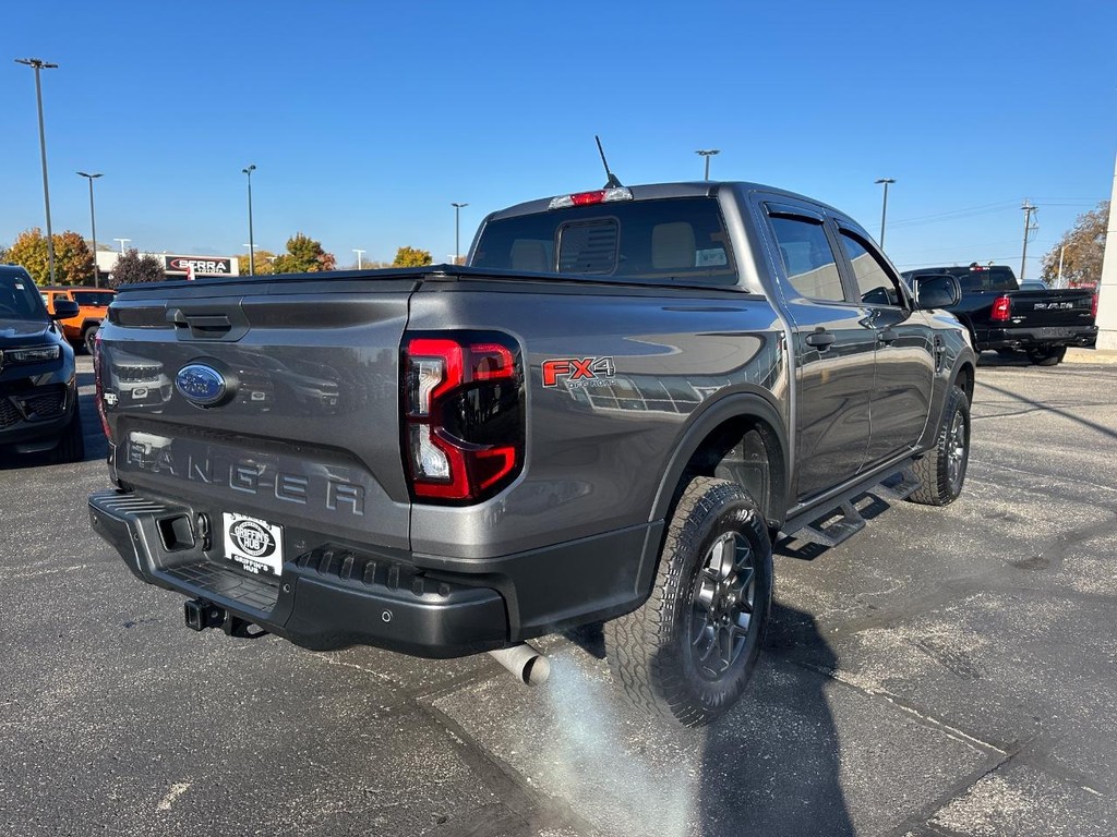 Ford Ranger Vehicle Full-screen Gallery Image 03