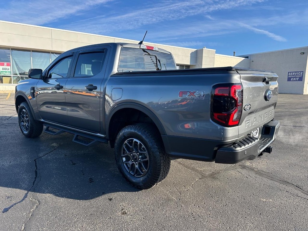 Ford Ranger Vehicle Full-screen Gallery Image 06