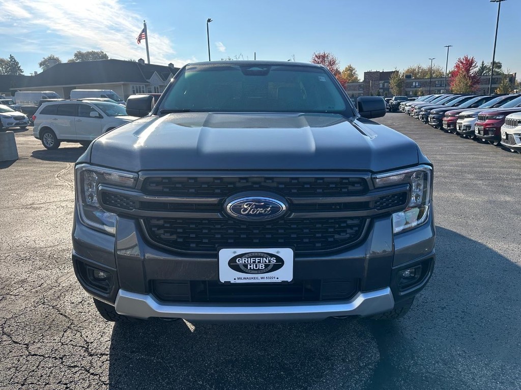 Ford Ranger Vehicle Full-screen Gallery Image 09