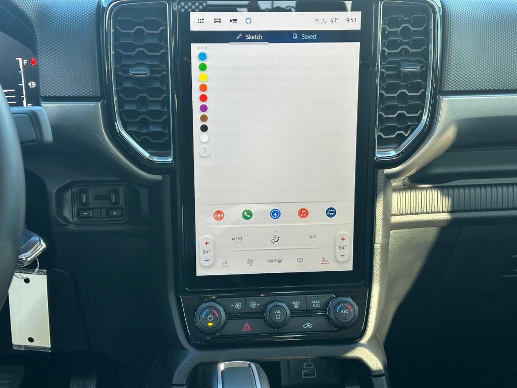 Ford Ranger Vehicle Full-screen Gallery Image 13