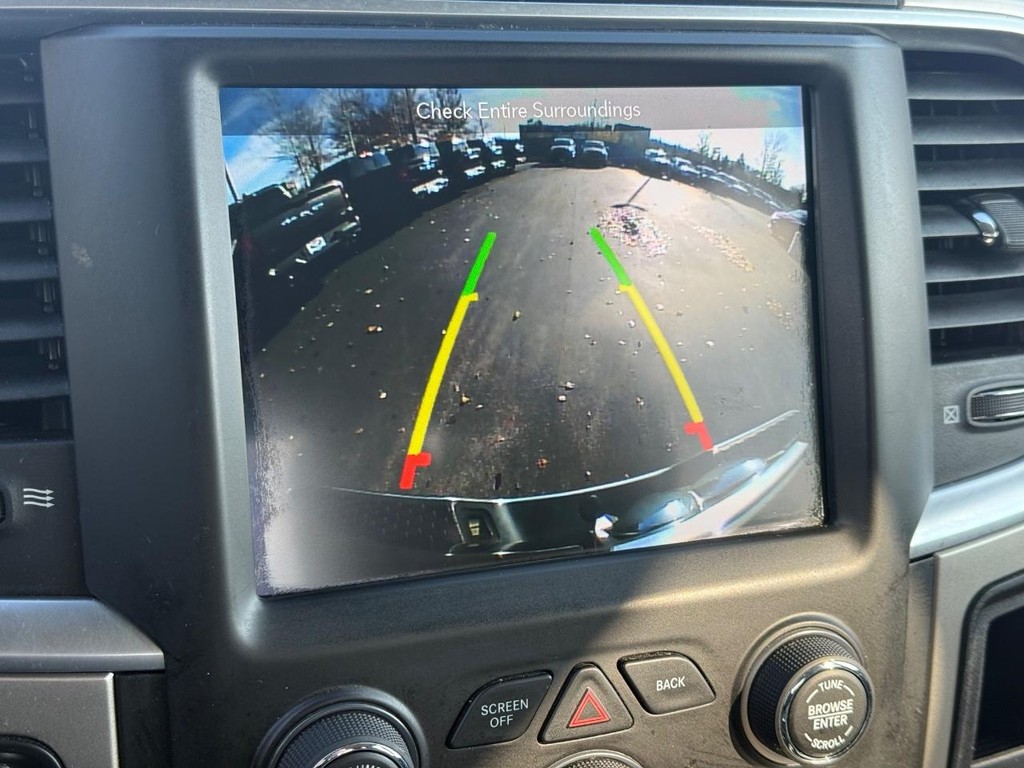 Ram 1500 Vehicle Full-screen Gallery Image 18