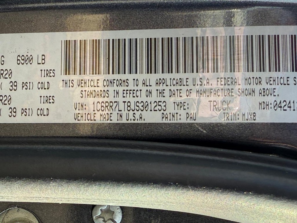 Ram 1500 Vehicle Full-screen Gallery Image 26