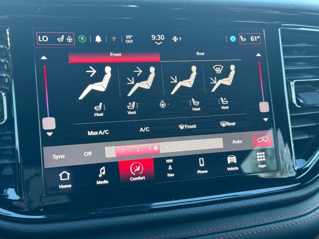 Dodge Durango Vehicle Full-screen Gallery Image 19