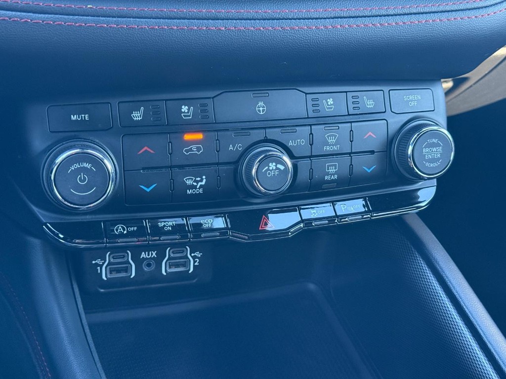 Dodge Durango Vehicle Full-screen Gallery Image 21