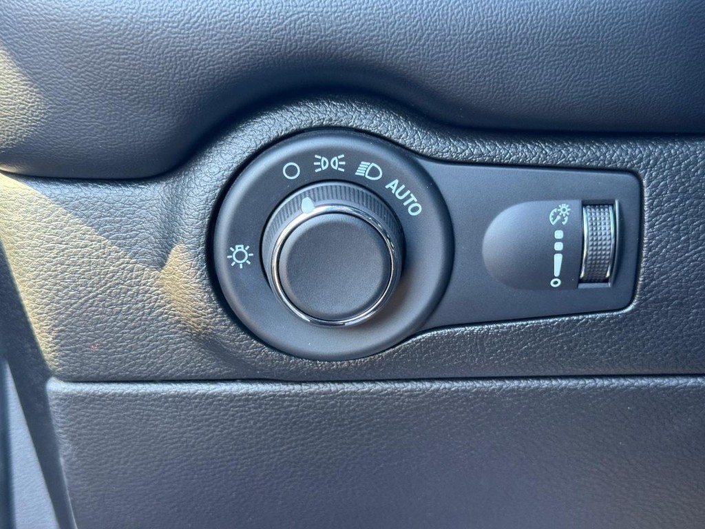 Dodge Durango Vehicle Full-screen Gallery Image 25