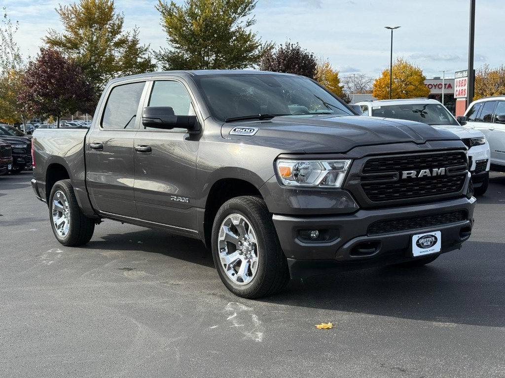 Ram 1500 Vehicle Full-screen Gallery Image 02