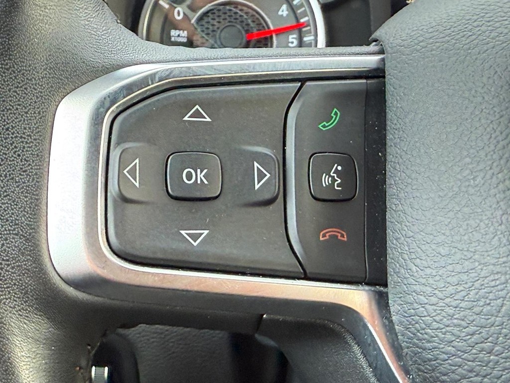 Ram 1500 Vehicle Full-screen Gallery Image 14