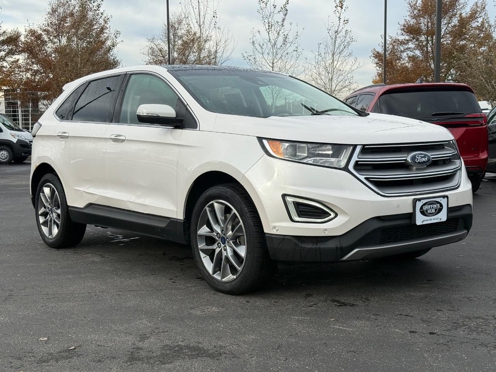 Ford Edge Vehicle Full-screen Gallery Image 02