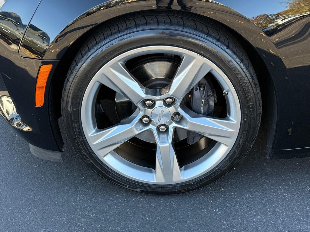 Chevrolet Camaro Vehicle Full-screen Gallery Image 08