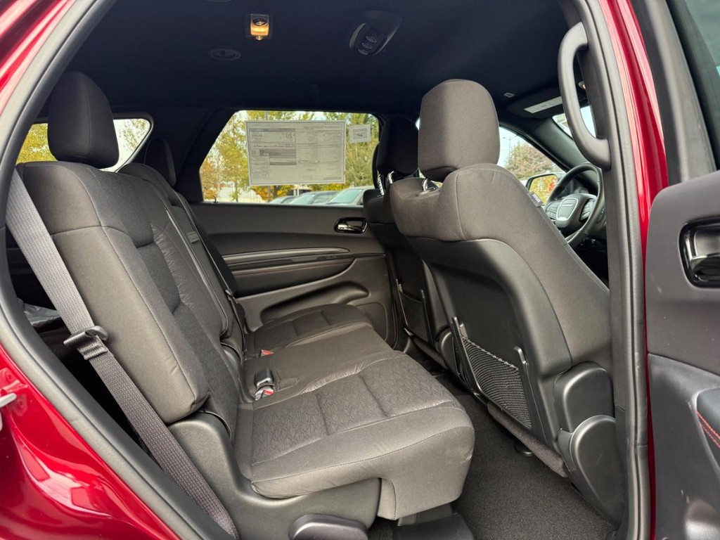 Dodge Durango Vehicle Full-screen Gallery Image 07