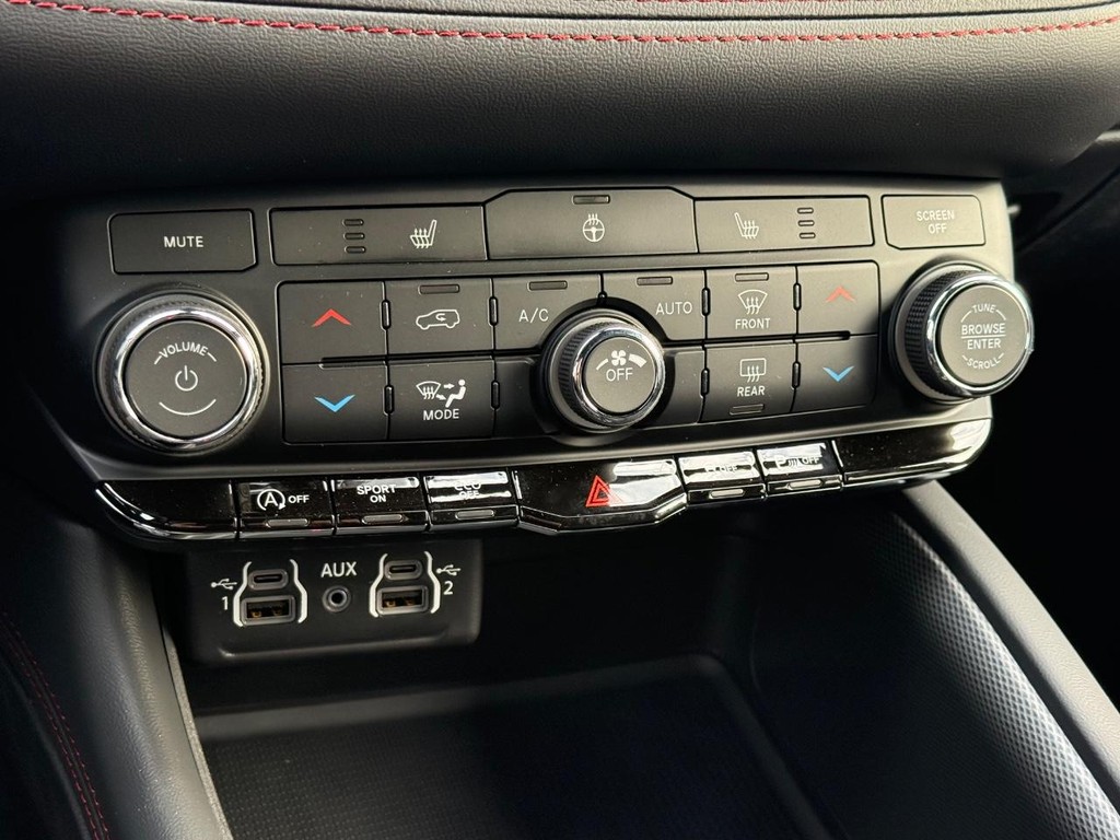 Dodge Durango Vehicle Full-screen Gallery Image 16