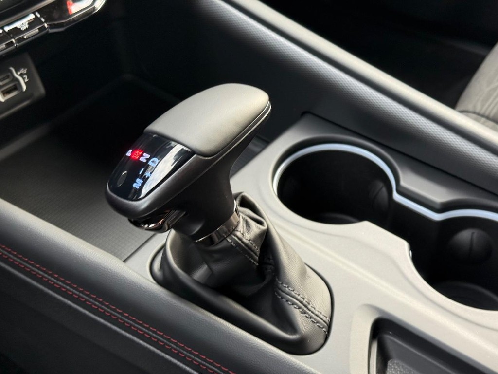 Dodge Durango Vehicle Full-screen Gallery Image 17