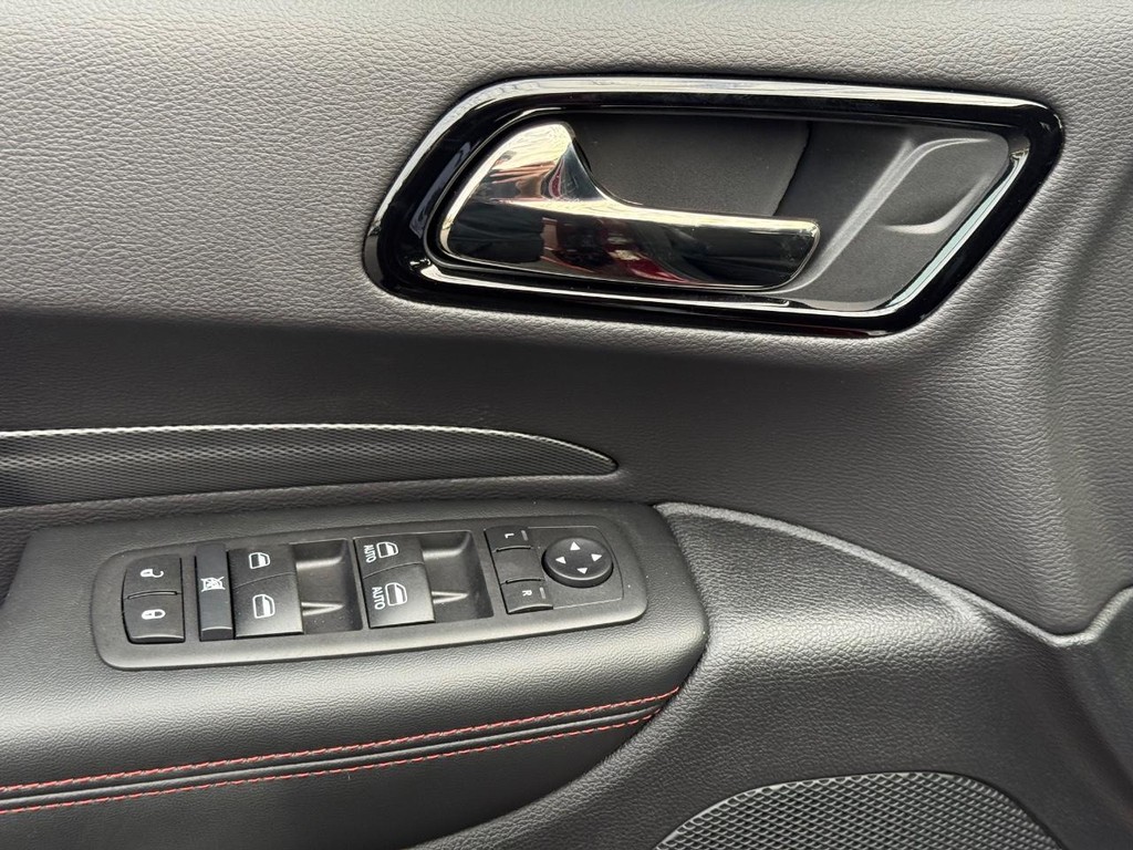 Dodge Durango Vehicle Full-screen Gallery Image 20