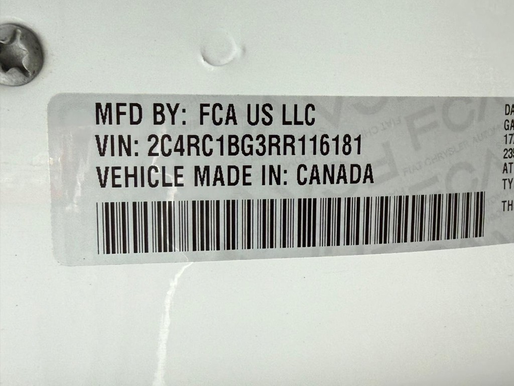 Chrysler Pacifica Vehicle Full-screen Gallery Image 30