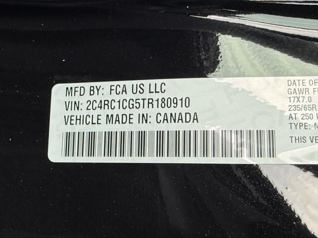 Chrysler Voyager Vehicle Full-screen Gallery Image 22