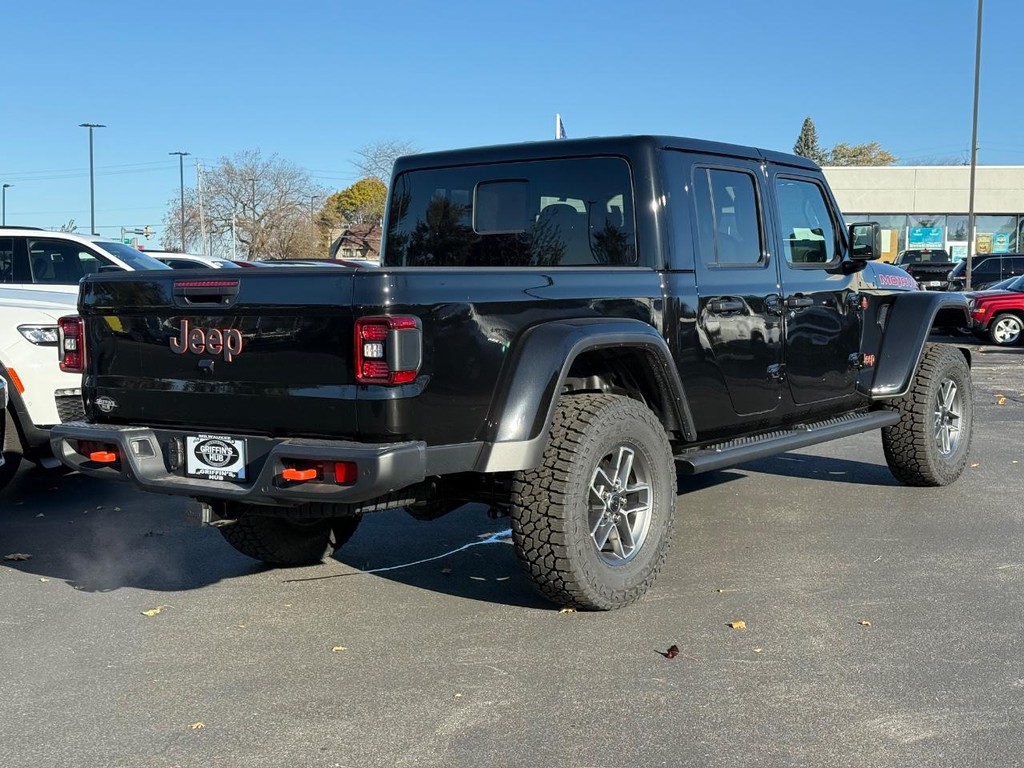 Jeep Gladiator Vehicle Full-screen Gallery Image 04