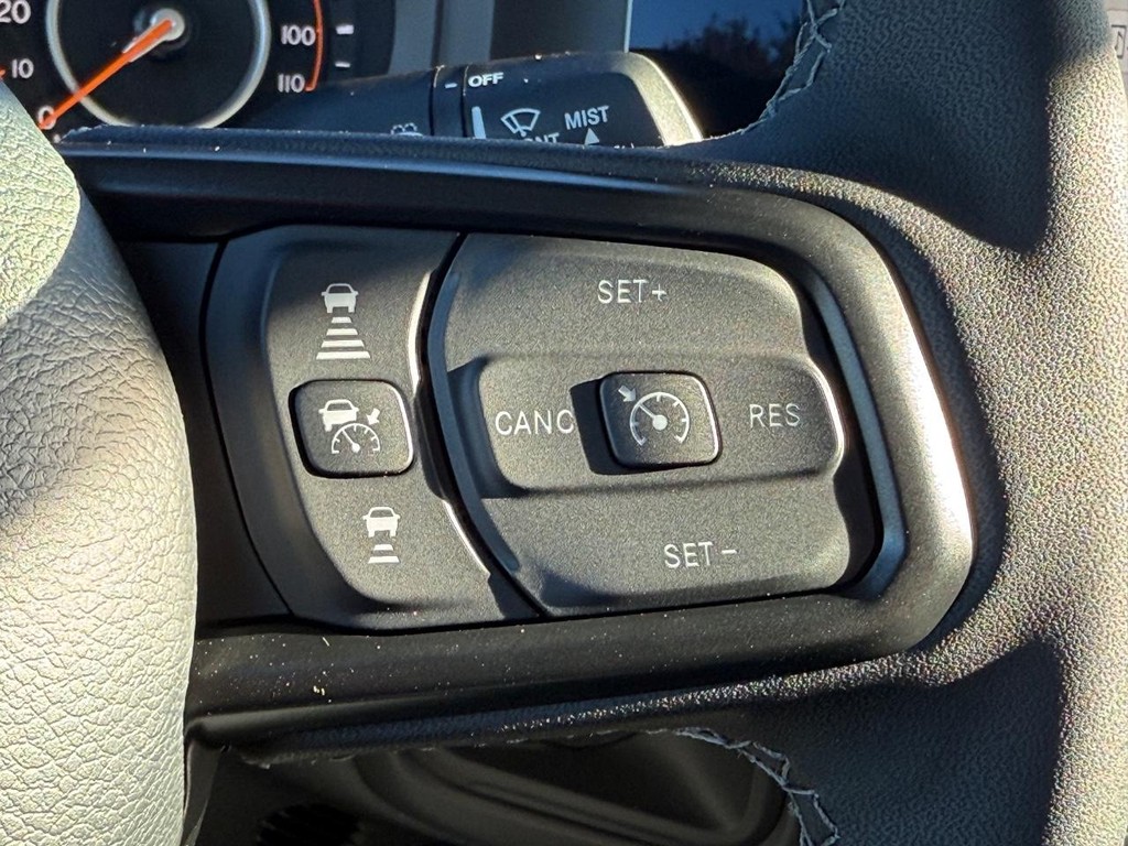 Jeep Gladiator Vehicle Full-screen Gallery Image 13