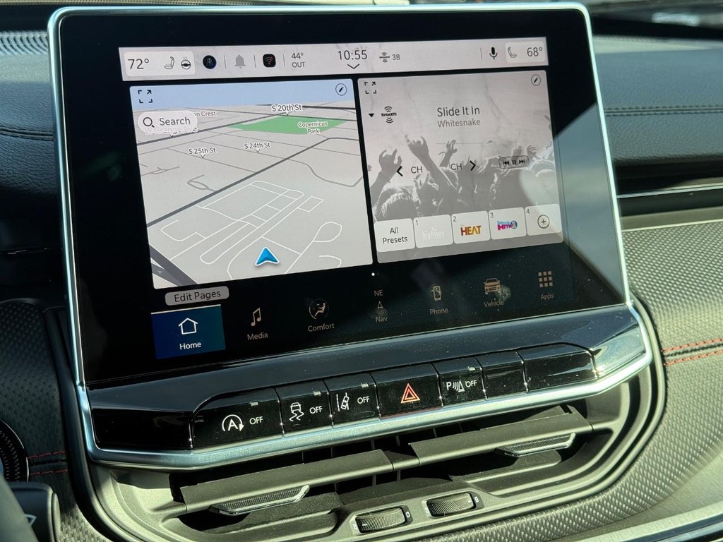 Jeep Compass Vehicle Full-screen Gallery Image 13