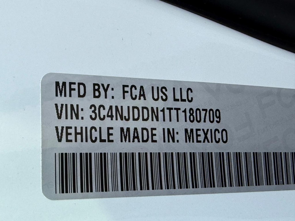 Jeep Compass Vehicle Full-screen Gallery Image 21