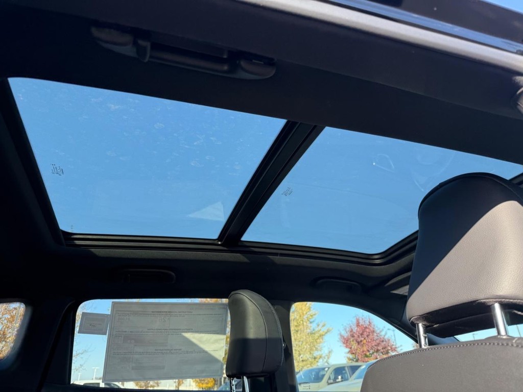 Jeep Compass Vehicle Full-screen Gallery Image 07