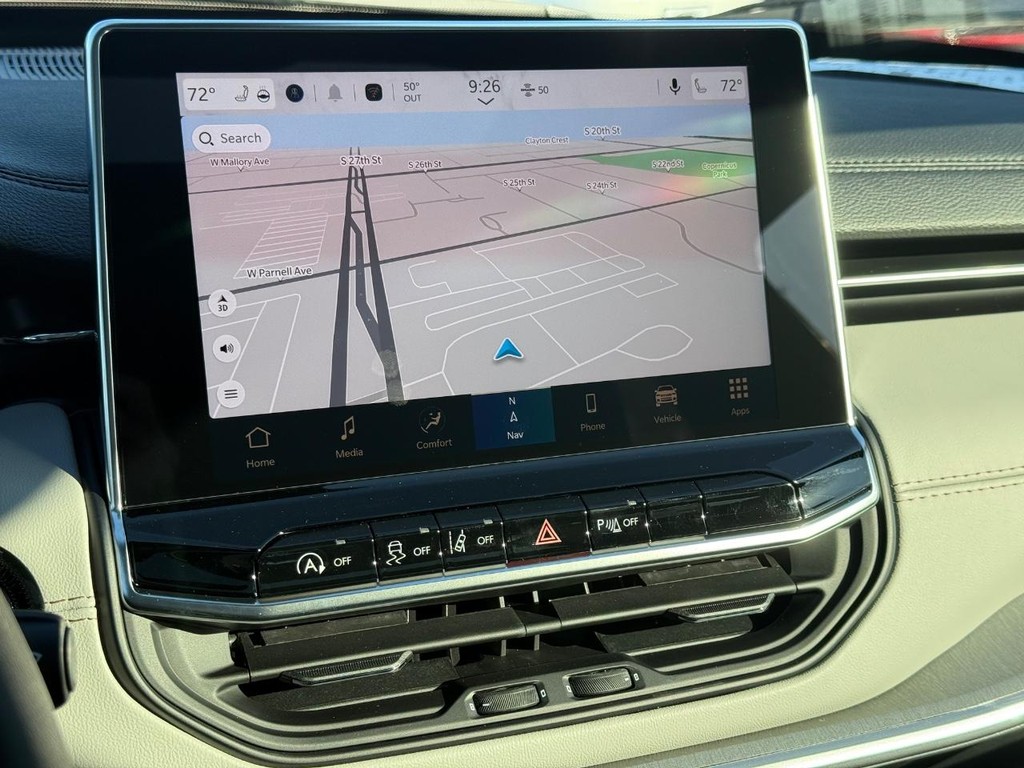 Jeep Compass Vehicle Full-screen Gallery Image 13