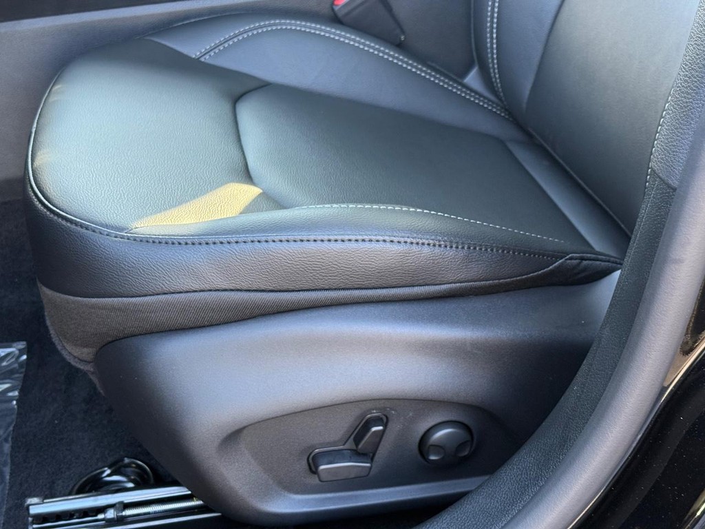 Jeep Compass Vehicle Full-screen Gallery Image 20