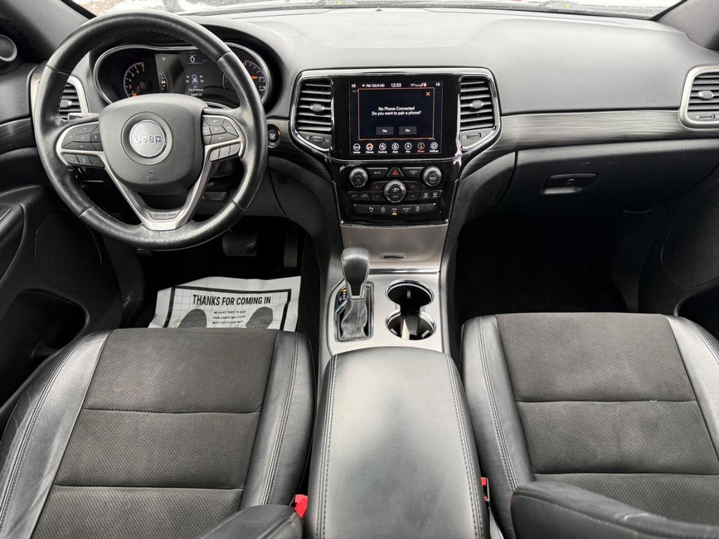 Jeep Grand Cherokee Vehicle Full-screen Gallery Image 08