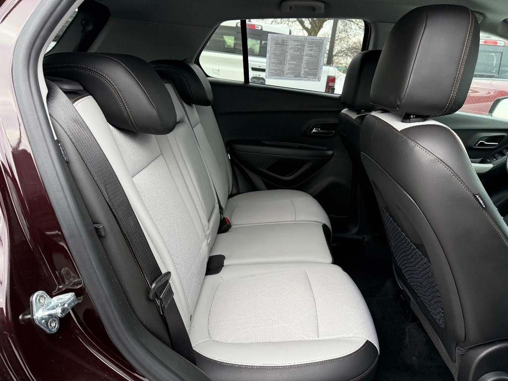 Chevrolet Trax Vehicle Full-screen Gallery Image 08