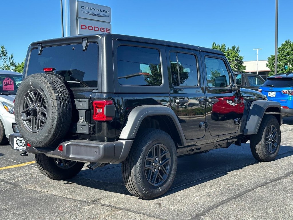 Jeep Wrangler Vehicle Full-screen Gallery Image 04