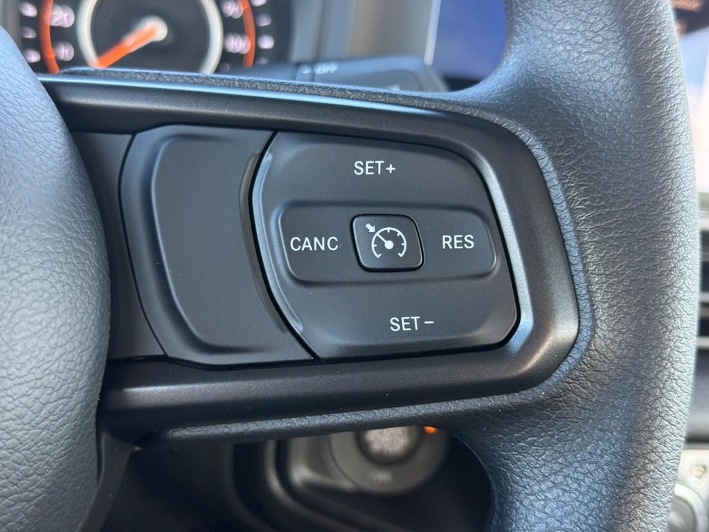 Jeep Gladiator Vehicle Full-screen Gallery Image 11