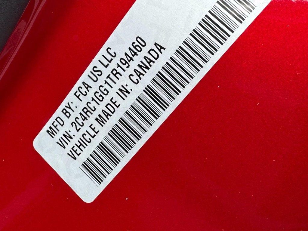 Chrysler Pacifica Vehicle Full-screen Gallery Image 20