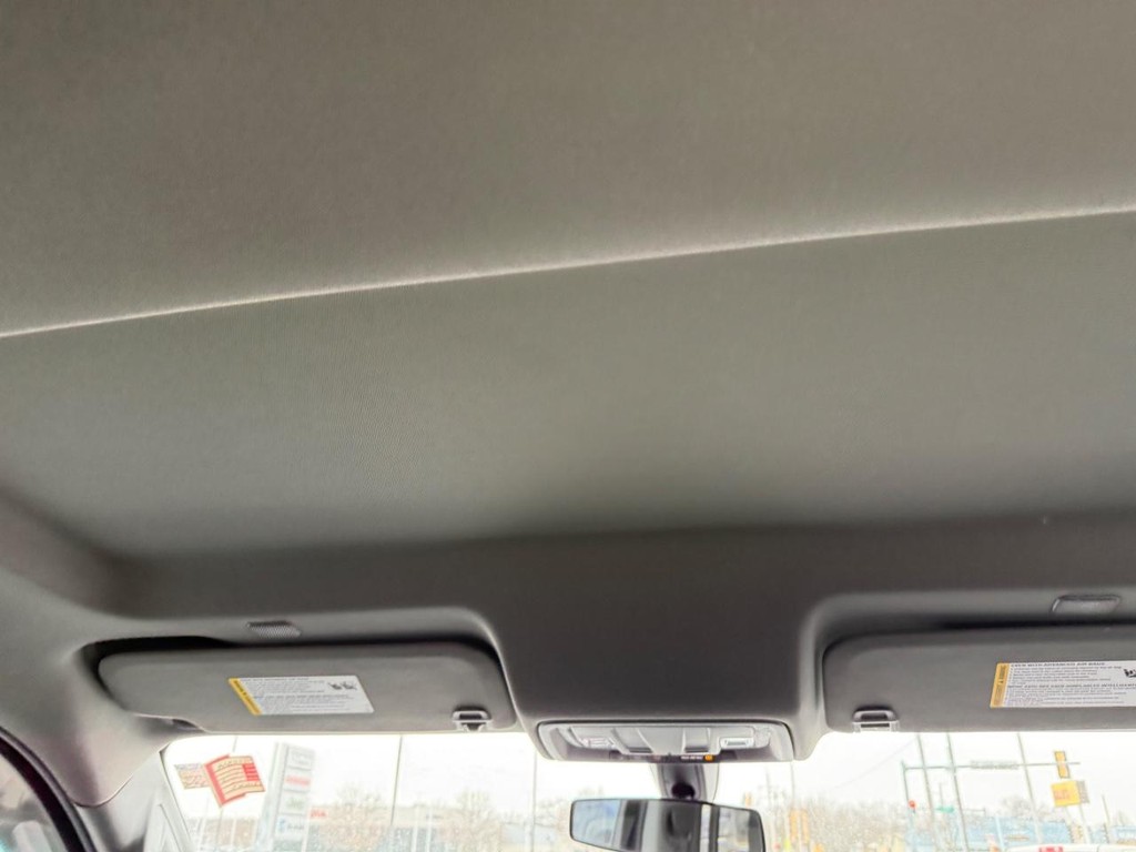 Chevrolet Silverado 1500 Vehicle Full-screen Gallery Image 10