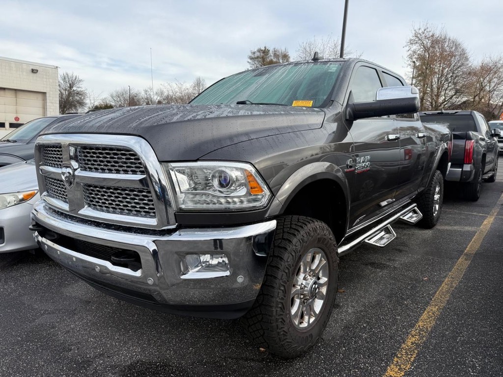 Ram 2500 Vehicle Full-screen Gallery Image 04
