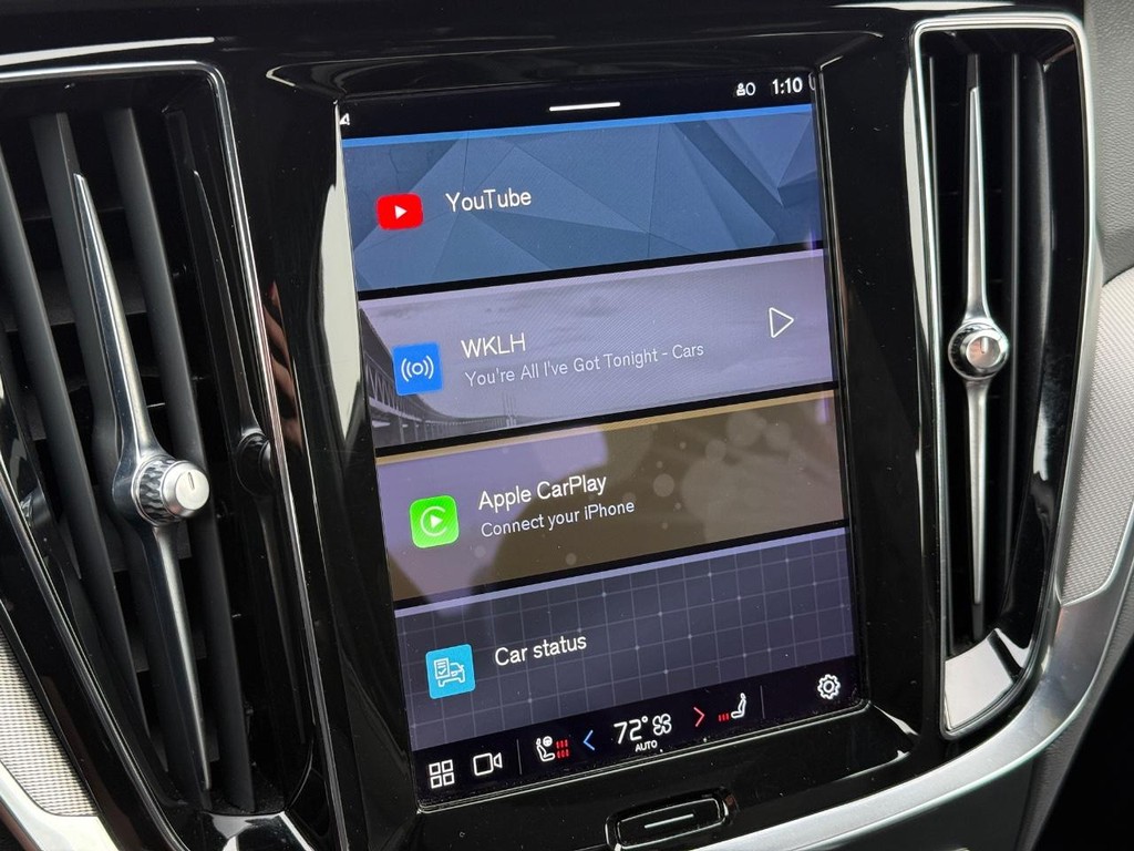 Volvo S60 Vehicle Full-screen Gallery Image 17