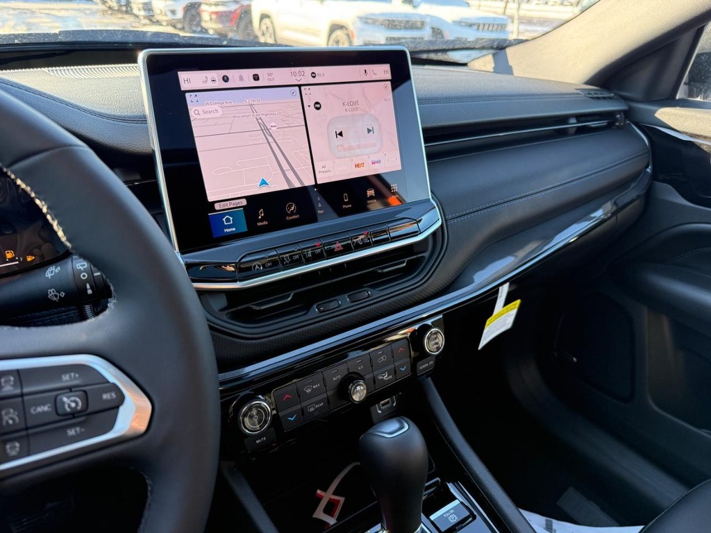 Jeep Compass Vehicle Full-screen Gallery Image 19