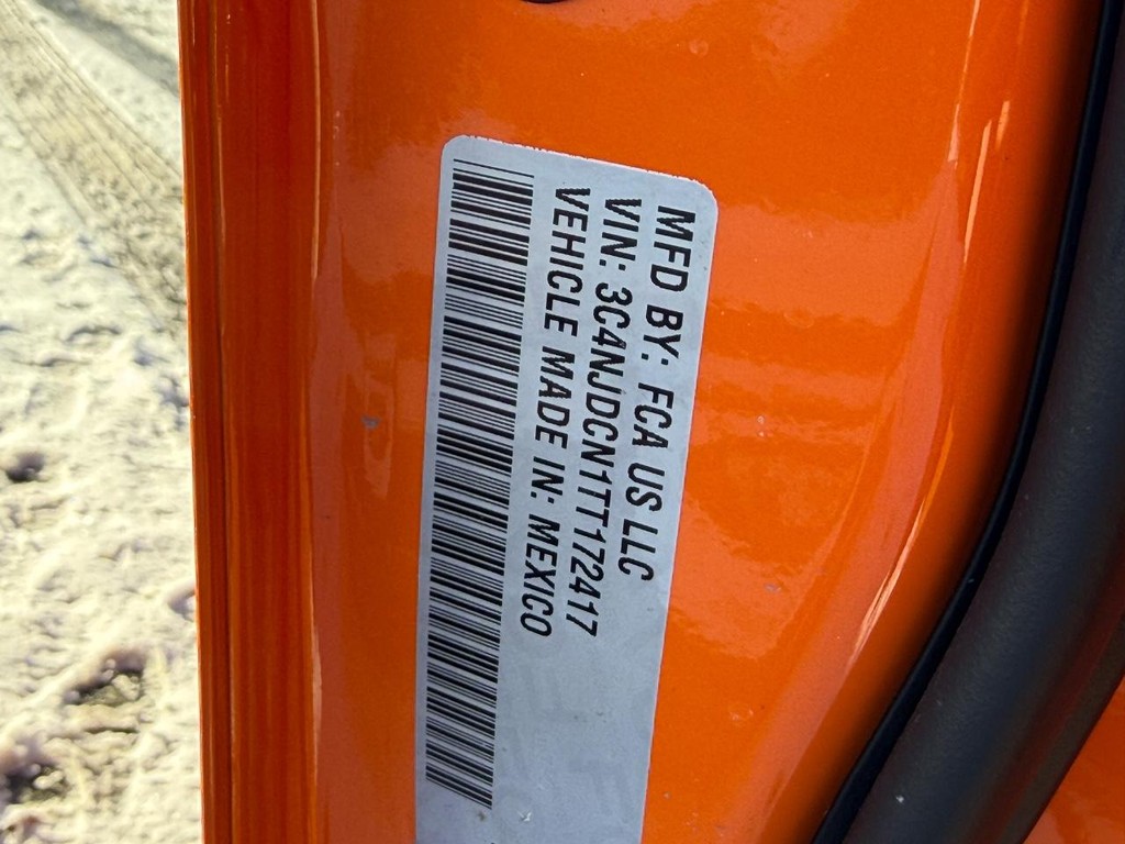 Jeep Compass Vehicle Full-screen Gallery Image 23