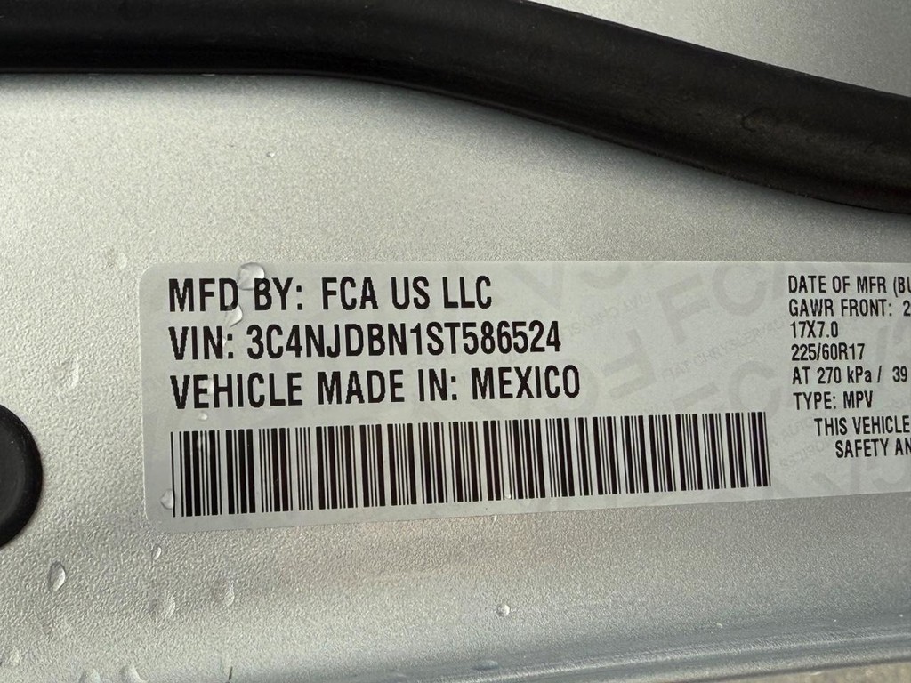 Jeep Compass Vehicle Full-screen Gallery Image 21