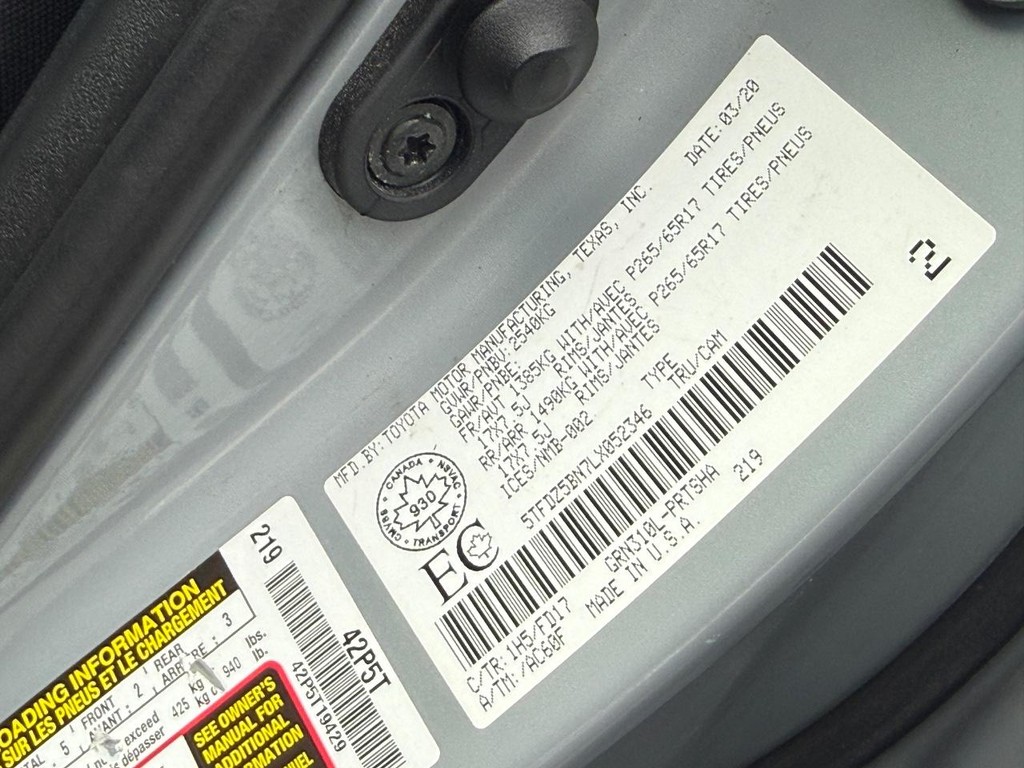 Toyota Tacoma 4WD Vehicle Full-screen Gallery Image 23