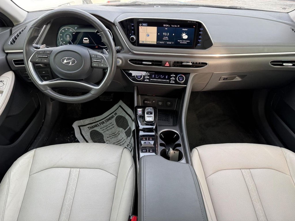 Hyundai Sonata Vehicle Full-screen Gallery Image 08