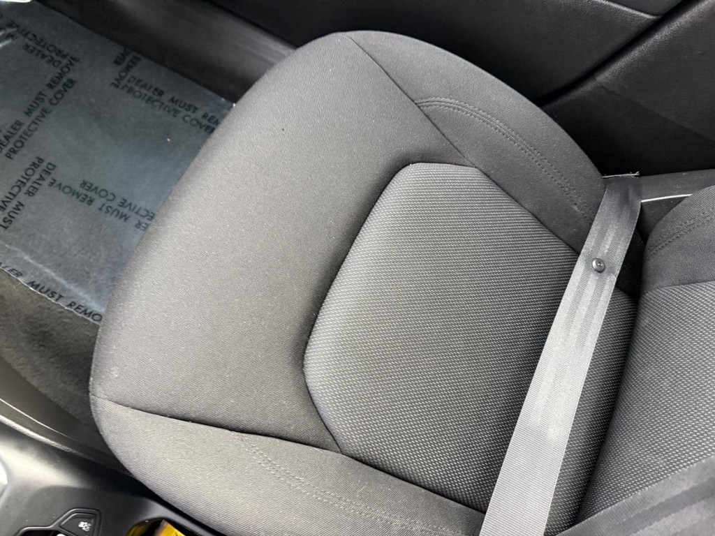 Hyundai Sonata Vehicle Full-screen Gallery Image 21