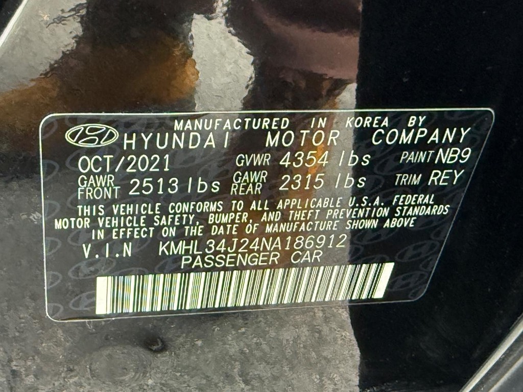 Hyundai Sonata Vehicle Full-screen Gallery Image 25