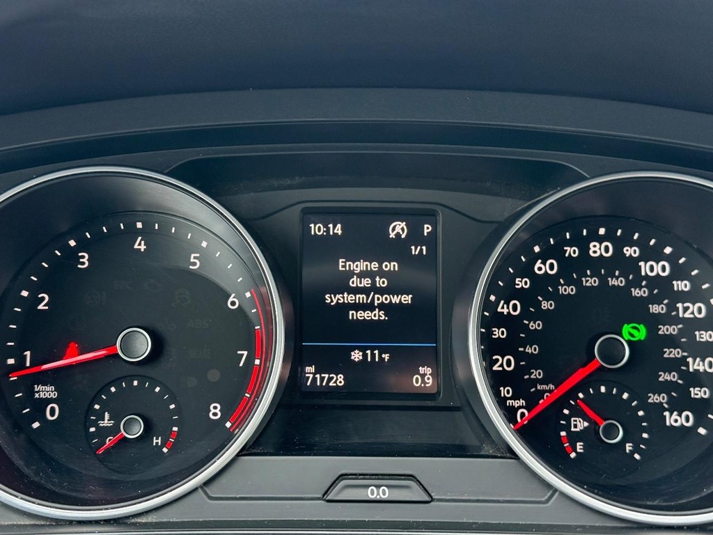 Volkswagen Tiguan Vehicle Full-screen Gallery Image 16